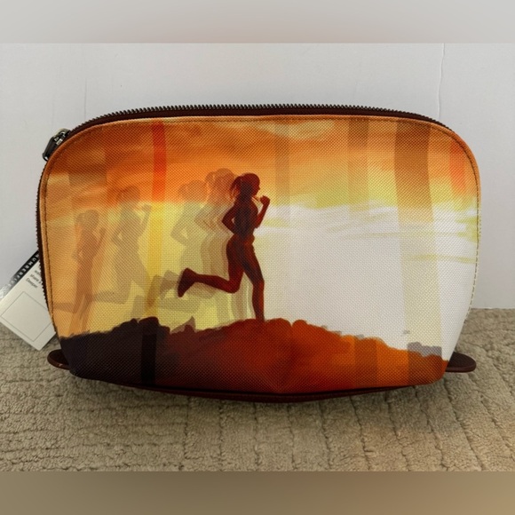 Rule #5 Running Cosmetic bag - Picture 1 of 9